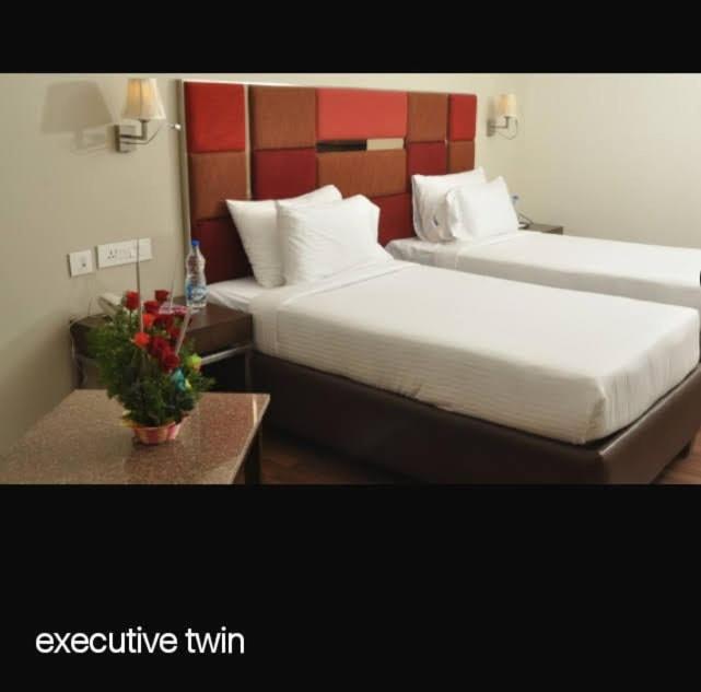Hotel-S-Park Khammam Exterior photo
